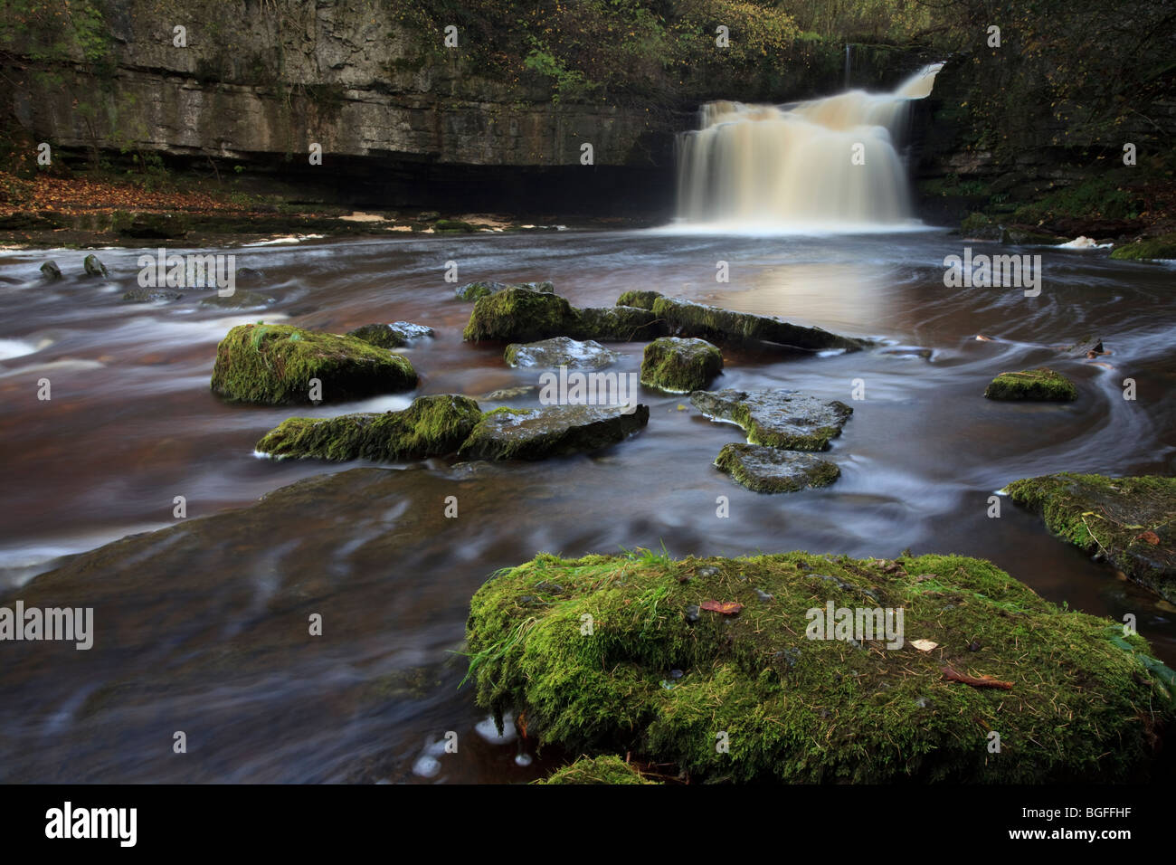 Di West Burton la cascata nel Yorkshire Dales National Park Foto Stock