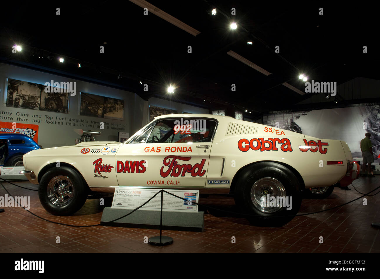 Gas 1968 Ronda Cobra Jet Ford Mustang Super Stock drag racing car al Gilmore Car Museum Foto Stock