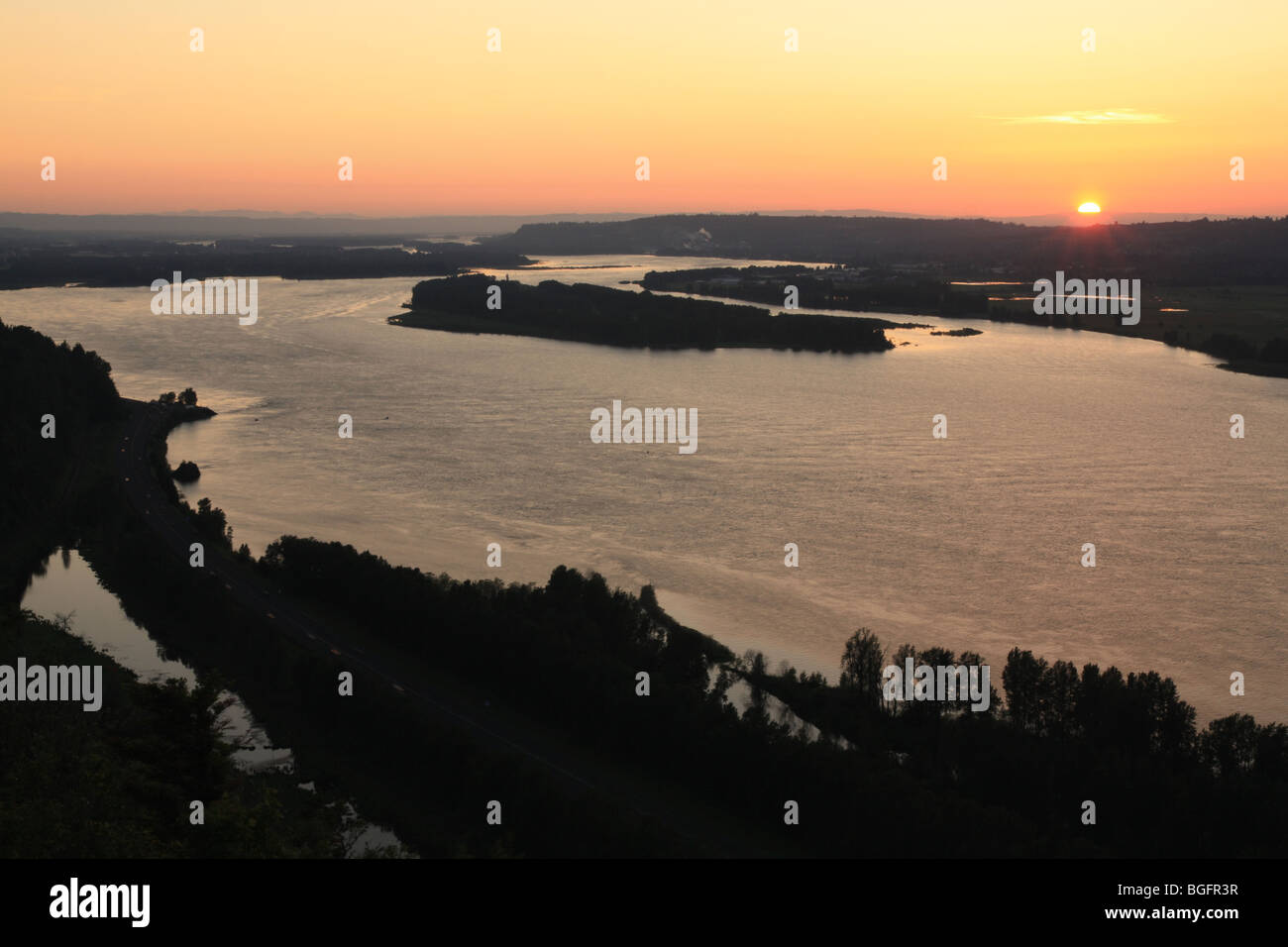 Il Columbia River Gorge in Oregon al tramonto Foto Stock