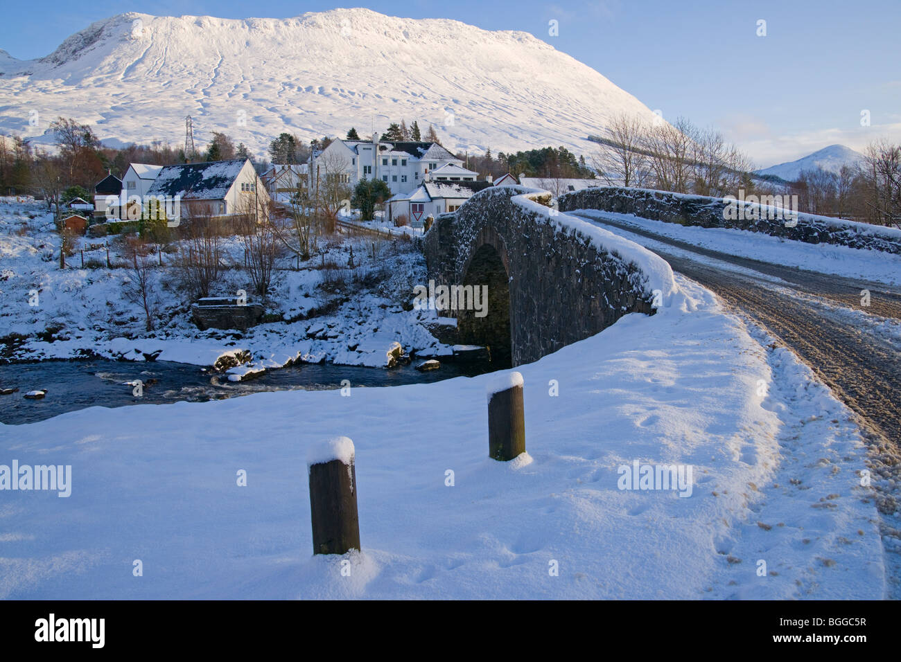 Bridge of Orchy, neve invernale, Argyll and Bute, Scozia, Dicembre 2009 Foto Stock