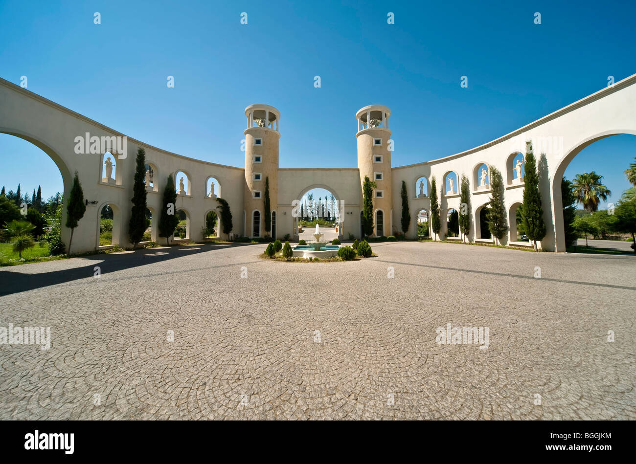 Cortile con fontana, Antalya, Turchia Foto Stock