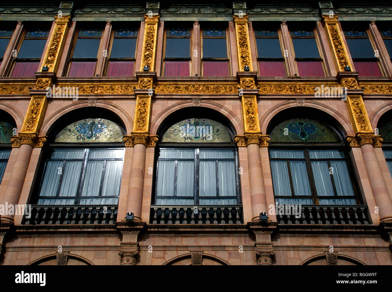 3 archi in stile classico immagini e fotografie stock ad alta 