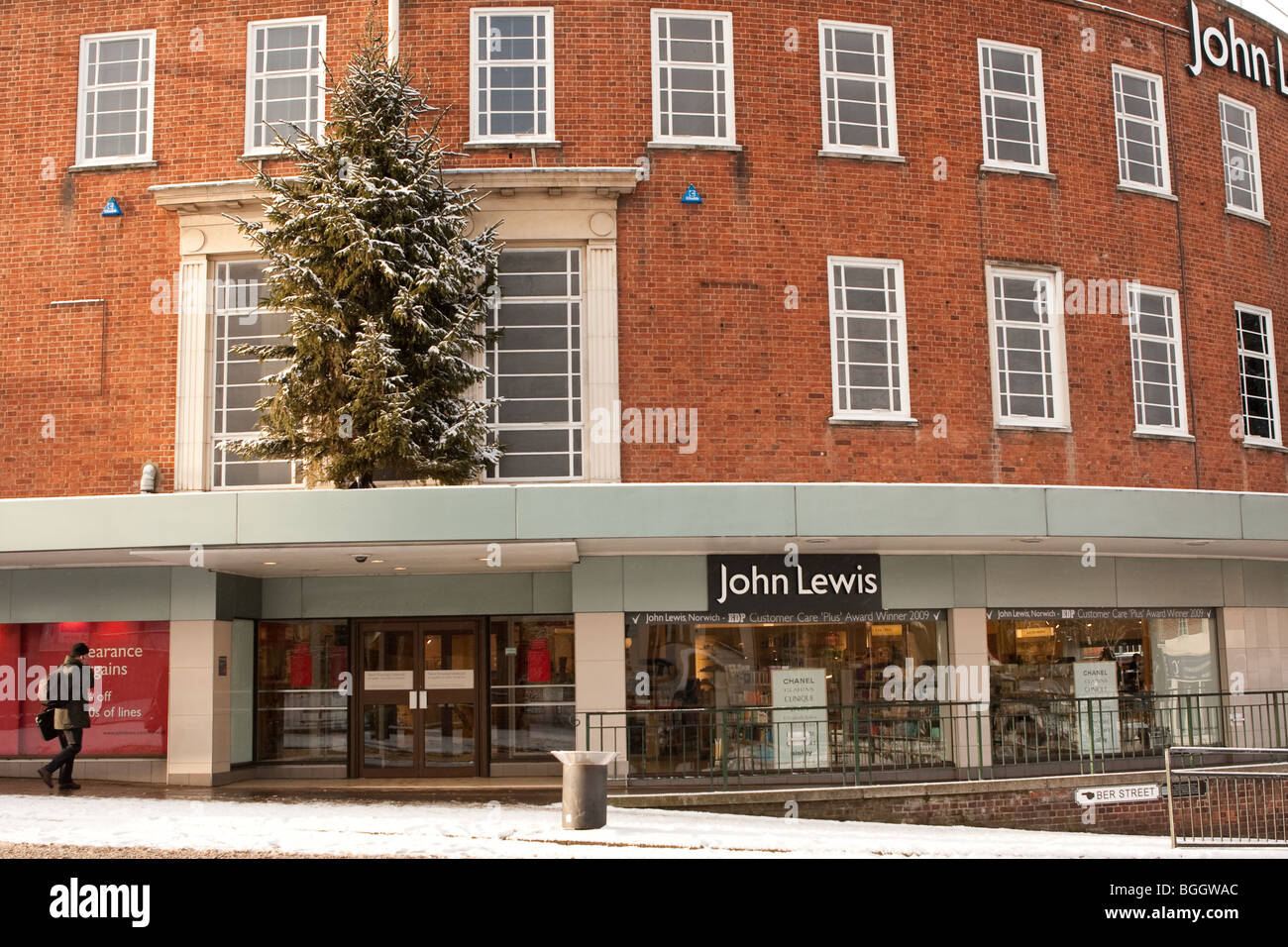 John Lewis department store - Norwich nel Regno Unito nevicata dei primi di gennaio 2010. Foto Stock