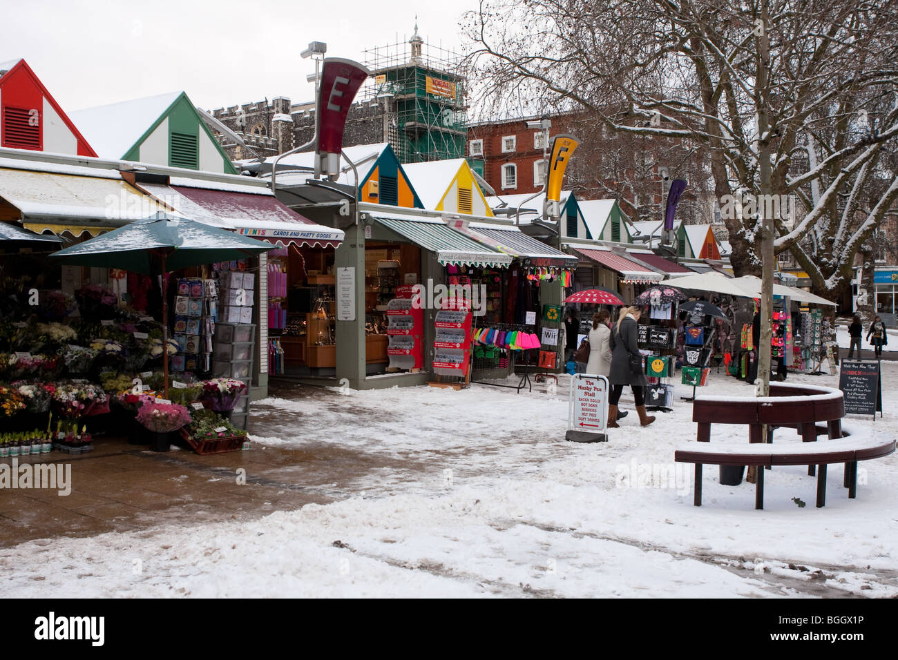 Intorno al mercato di Norwich nel Regno Unito nevicata dei primi di gennaio 2010. Foto Stock