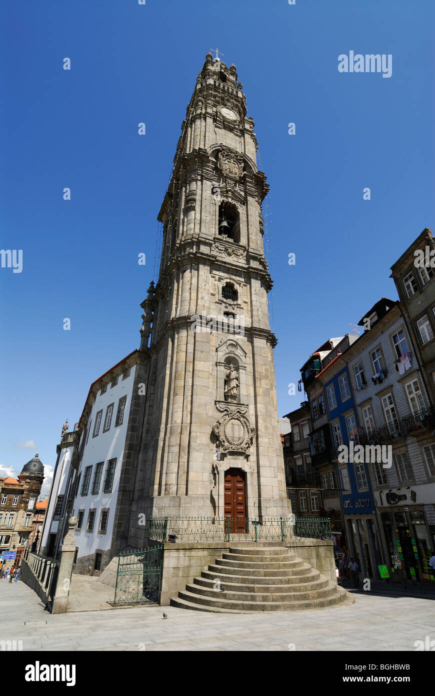 Porto. Il Portogallo. Torre dos Clerigos. Foto Stock