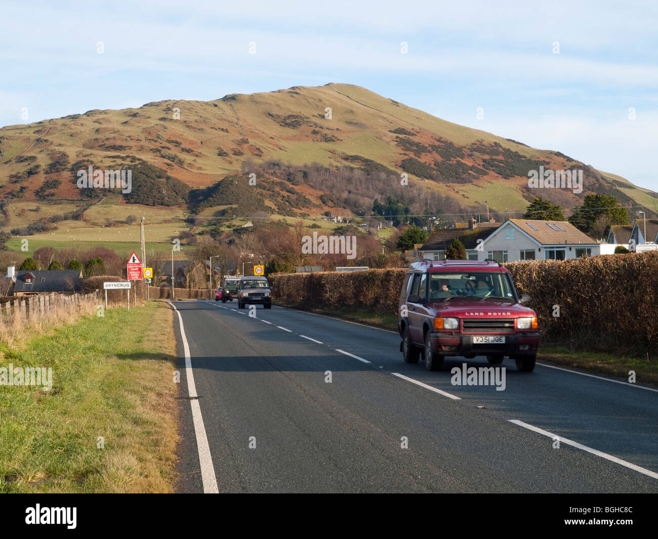 La strada in Brycrug vicino Tywyn, Gwynedd Wales UK Foto Stock