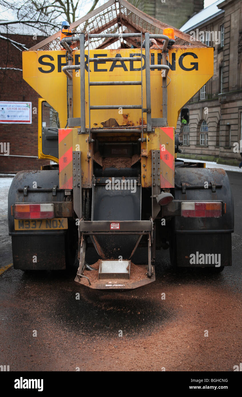 Gritter,Snow Plough,gritting,snow.ghiaccio,l'inverno,2010 Foto Stock