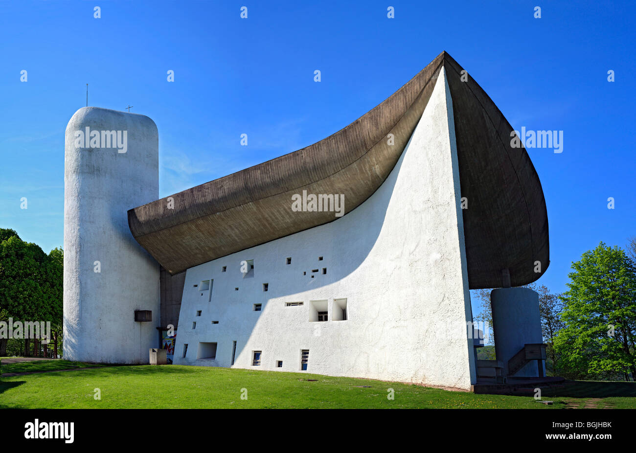 Cappella di Notre Dame du Haut (architetto Le Corbusier, 1954), Rochamp, Franche-Comté, Francia Foto Stock