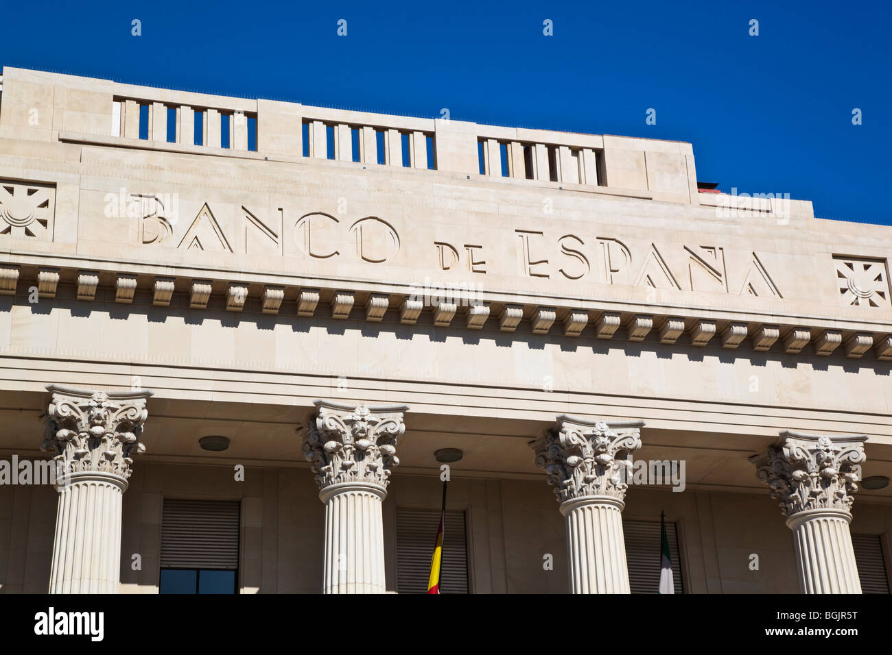 Malaga, provincia di Malaga, Costa del Sol, Spagna. Il neo-classico Banco de España edificio risalente al 1930. Foto Stock