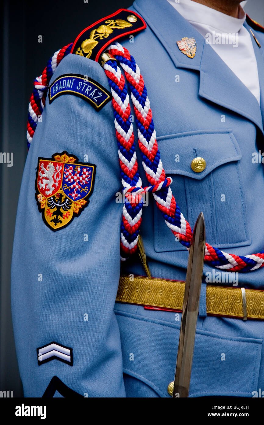 Uniforme cerimoniale del Palazzo Presidenziale di guardia di Praga Repubblica Ceca Foto Stock