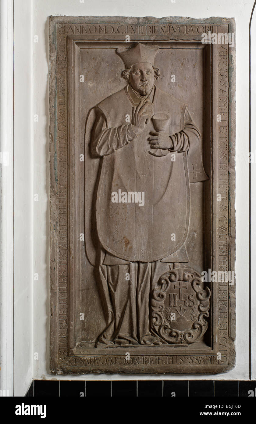 Bensheim, St. Georg, 1830 von Georg Moller erbaut, Wiederaufbau 1949-1953, Epitaffio Foto Stock