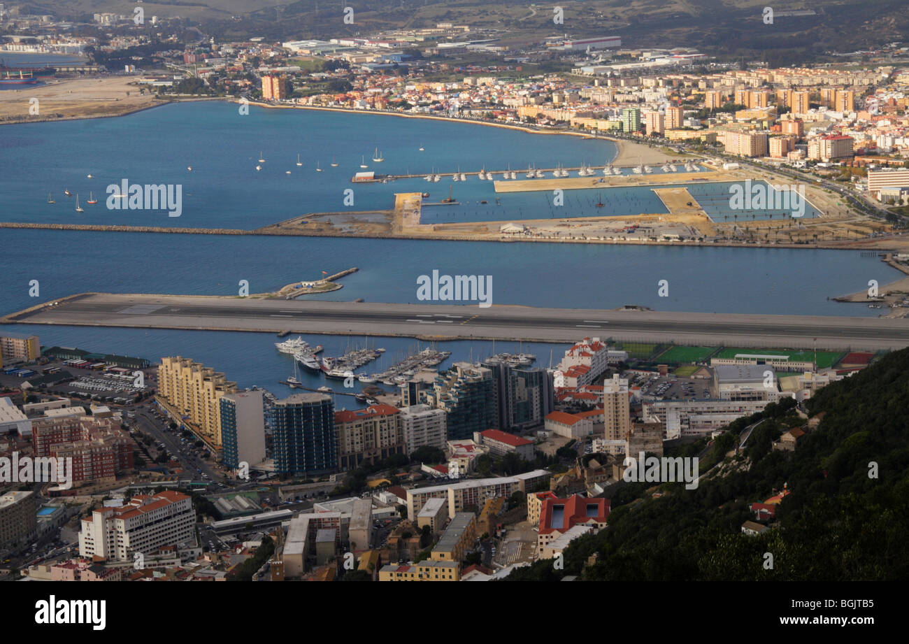 Vista dalla cima della rocca di Gibilterra Foto Stock