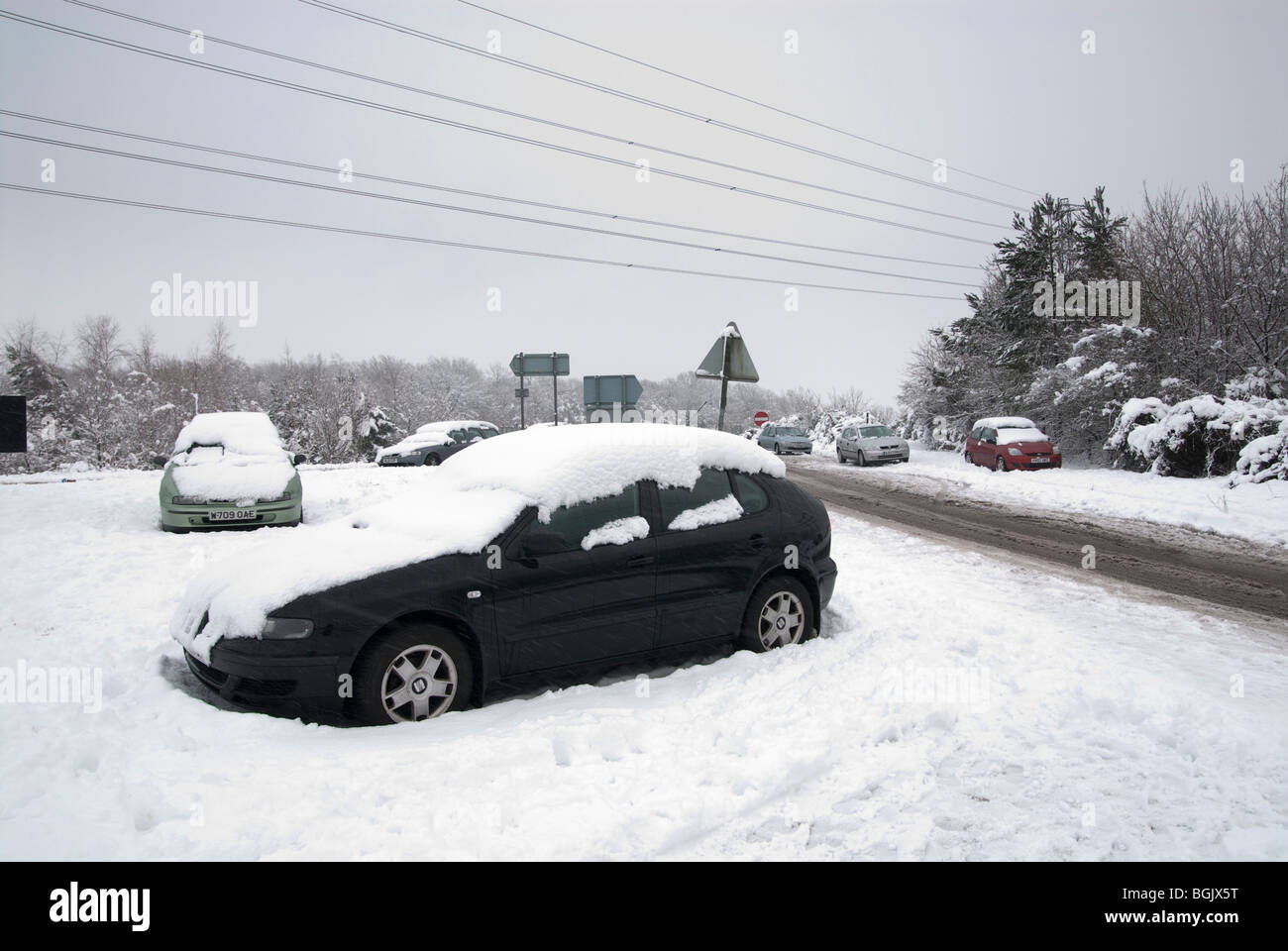 Abonded veicoli durante la Grande neve caduta A3 area di hampshire gennaio 2010 Foto Stock