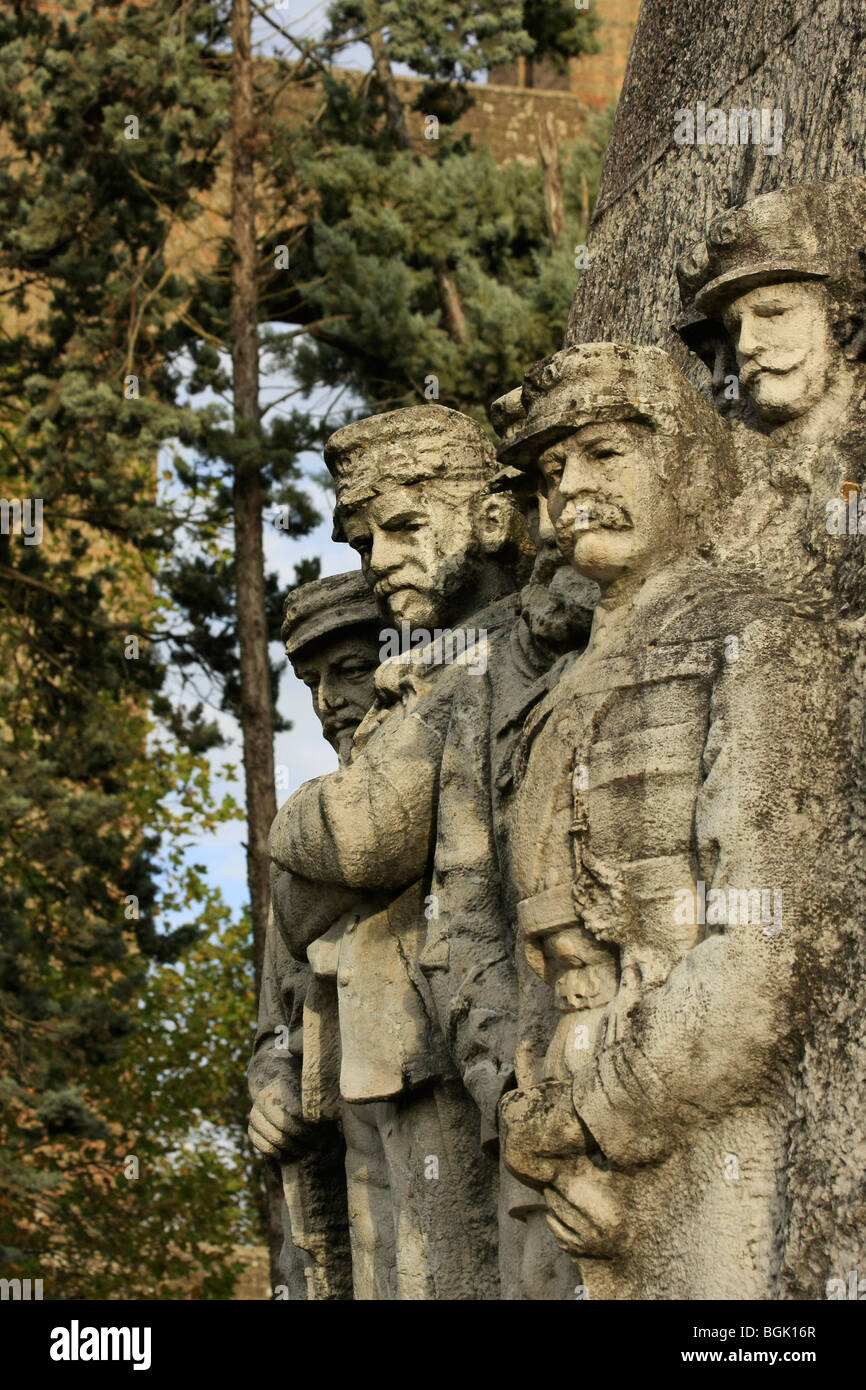 Monumento dei Caduti partigiani. Valle Maddaloni, provincia di Caserta - Campania, Italia Foto Stock