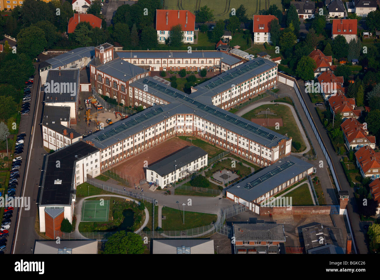 Foto aerea, prigione, detenzione, JVA Werl carcere con il nuovo tetto, Werl, Renania settentrionale-Vestfalia, Germania, Europa Foto Stock