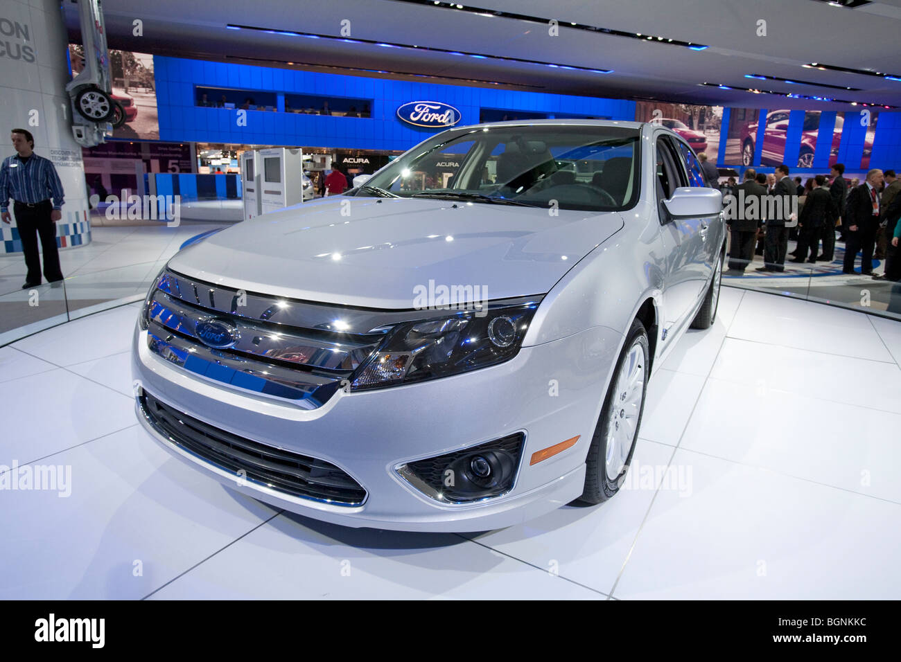 Detroit, Michigan - La Ford Fusion hybrid sul display a 2010 North American International Auto Show. Foto Stock