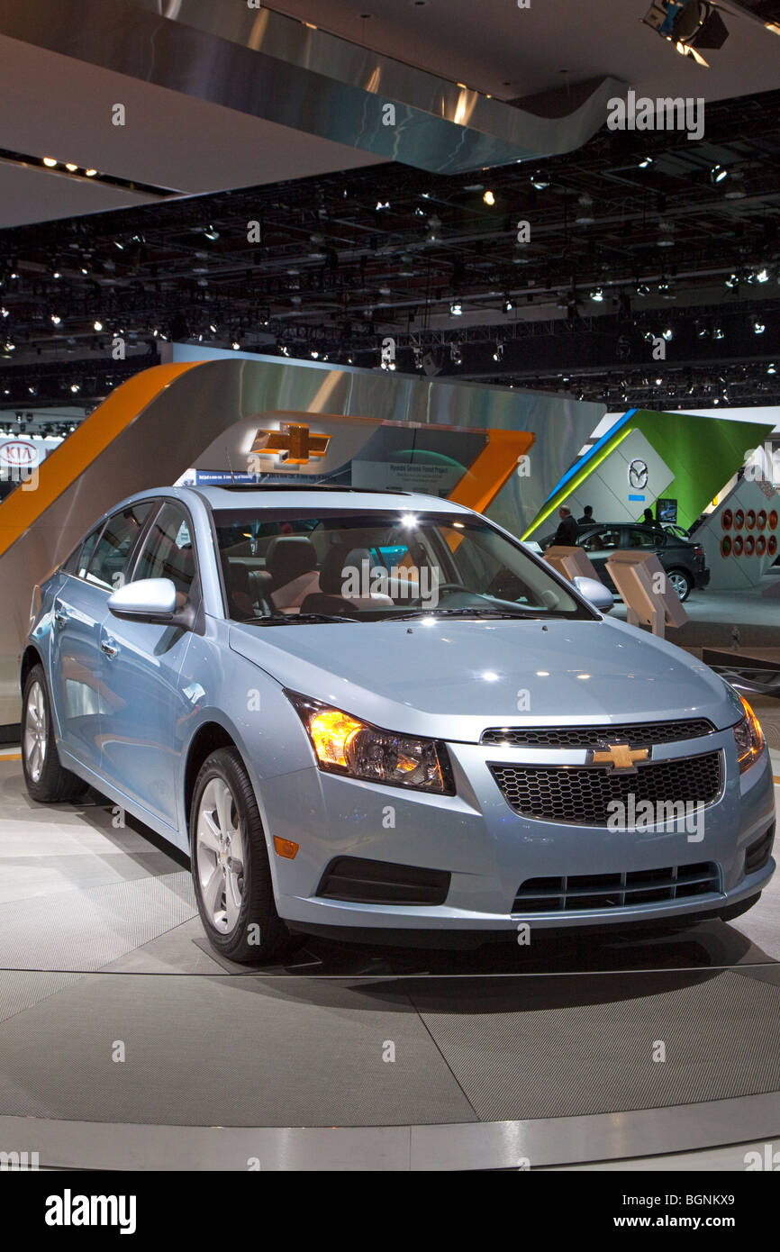 Detroit, Michigan - Il 2011 Chevrolet Cruze sul display a 2010 North American International Auto Show. Foto Stock