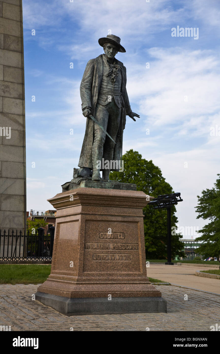 Statua del colonnello WILLIAM PRESSCOTT presso il monumento di Bunker Hill si trova sulla razza Hill - CHARLESTOWN, Massachusetts Foto Stock