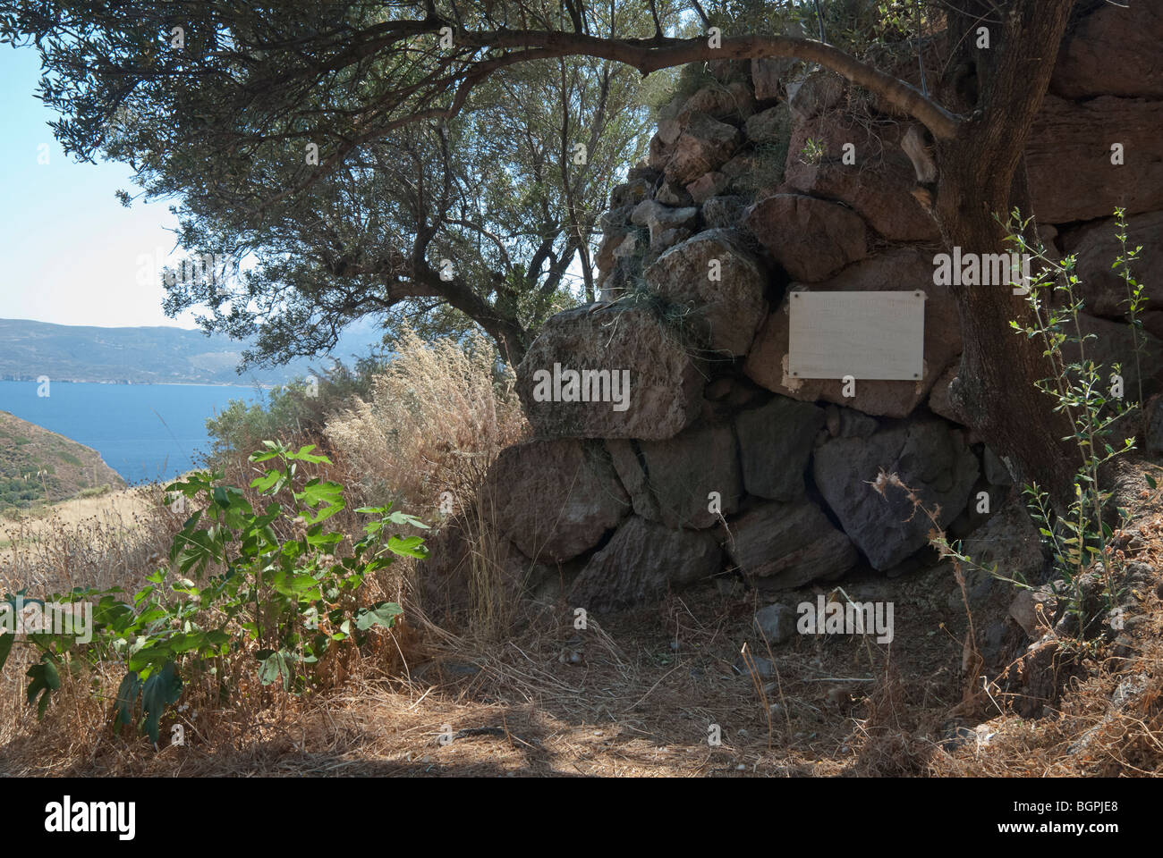 La placca indicante la posizione della Venere di Milo trovare, vicino Tripiti, Milos, Grecia Foto Stock