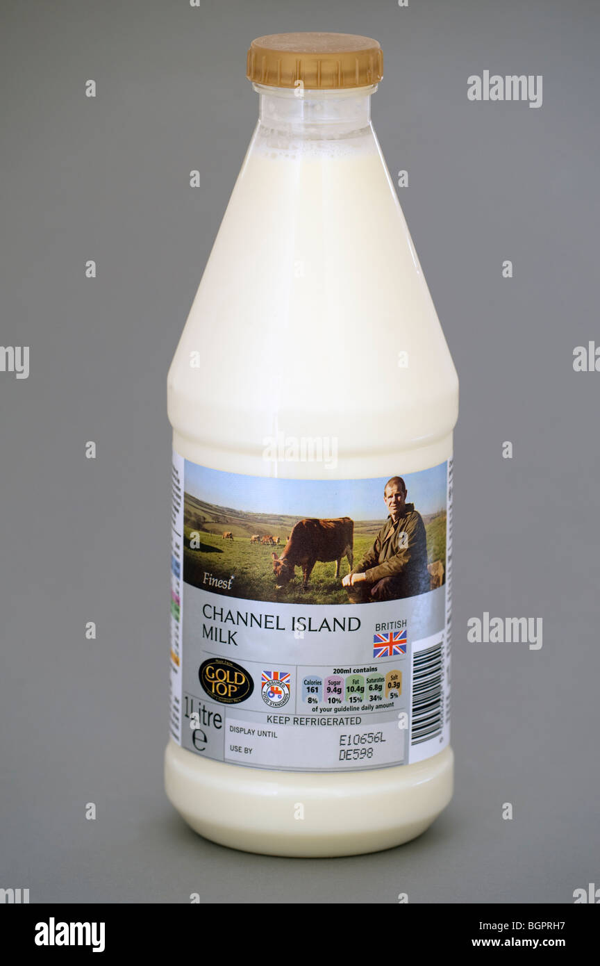 Bottiglia da 1 litro di 'canale isola " latte Foto Stock