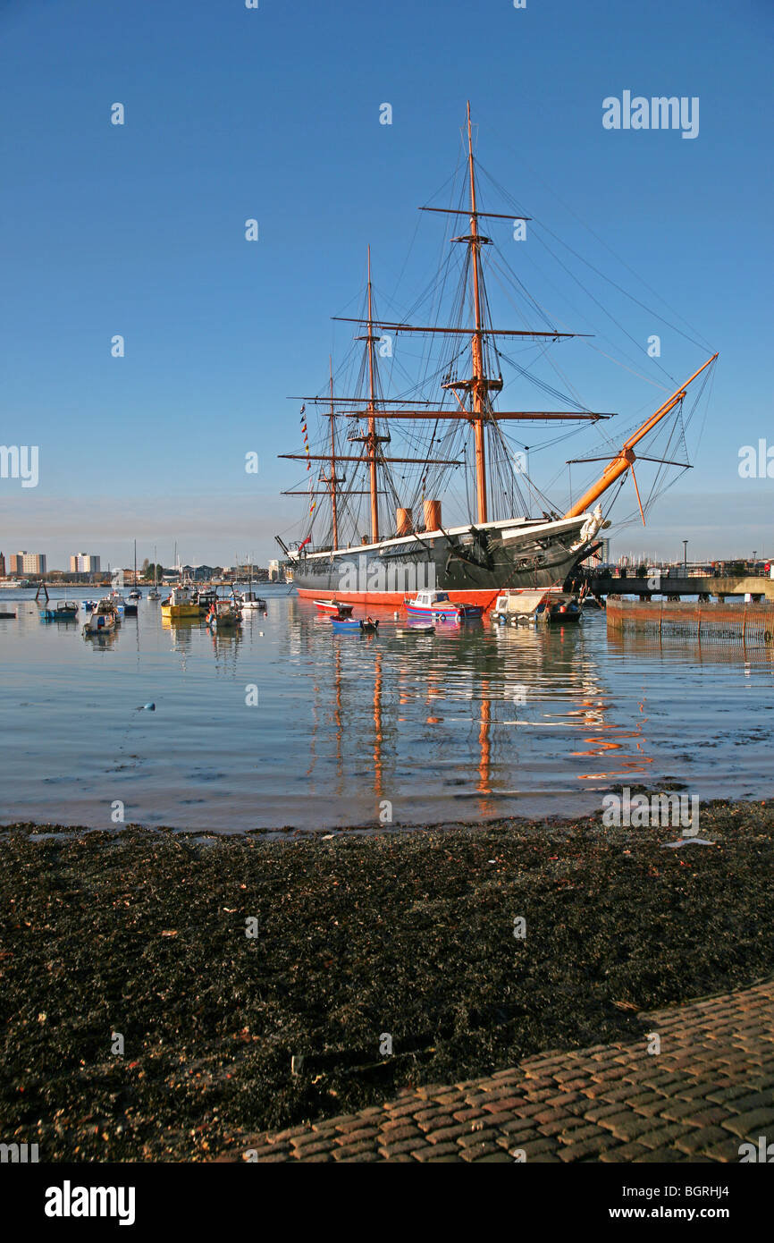 Portsmouth Historic Dockyard - HMS Warrior il più grande più veloce e potente nave da guerra a galla quando ella fu costruito nel 1860 Foto Stock