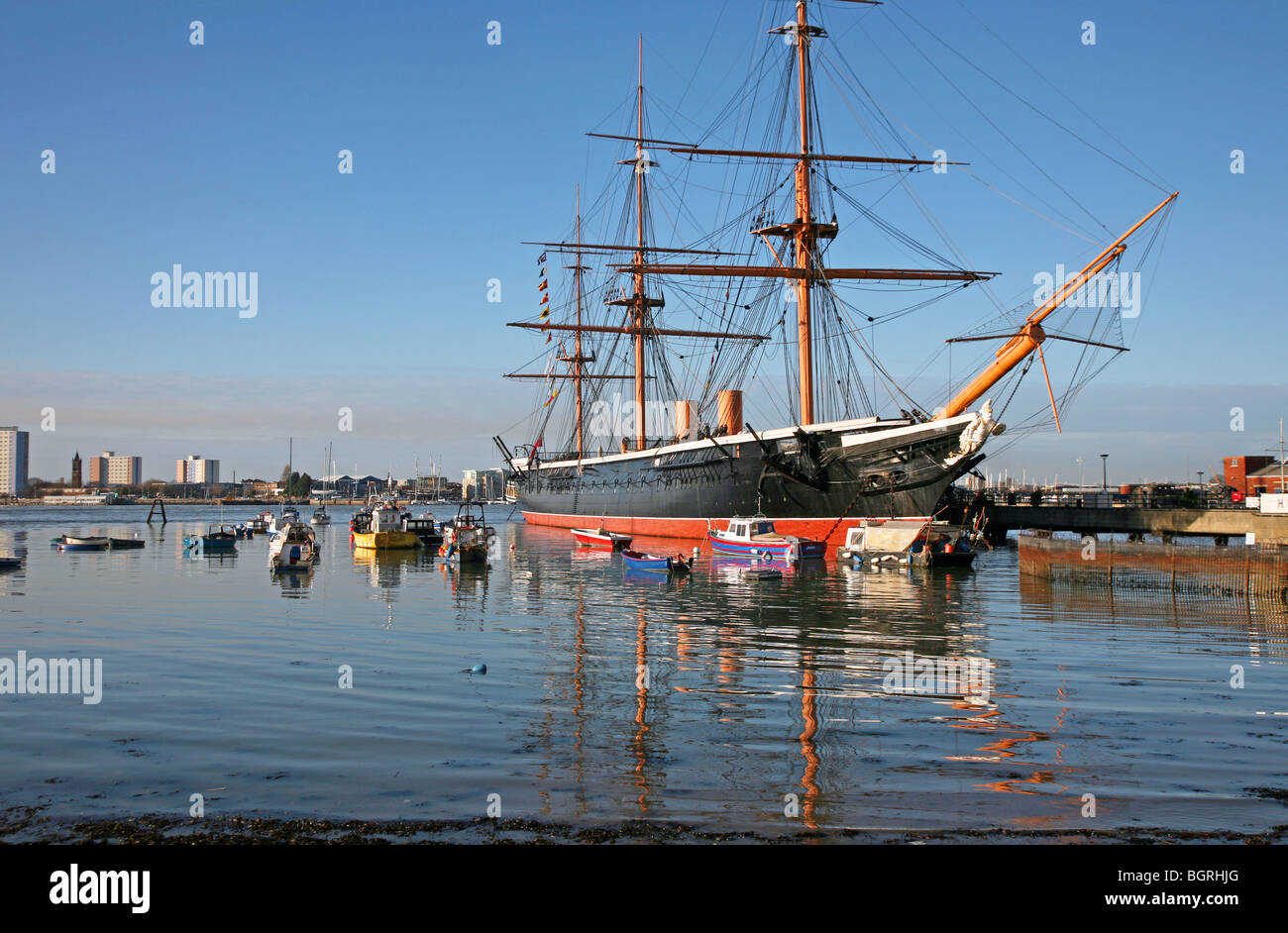 Portsmouth Historic Dockyard - HMS Warrior il più grande più veloce e potente nave da guerra a galla quando ella fu costruito nel 1860 Foto Stock