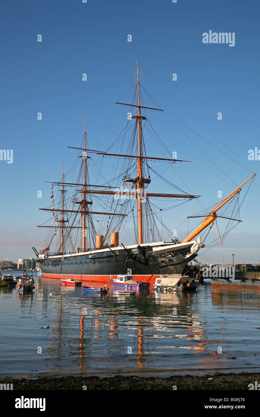 Portsmouth Historic Dockyard - HMS Warrior il più grande più veloce e potente nave da guerra a galla quando ella fu costruito nel 1860 Foto Stock