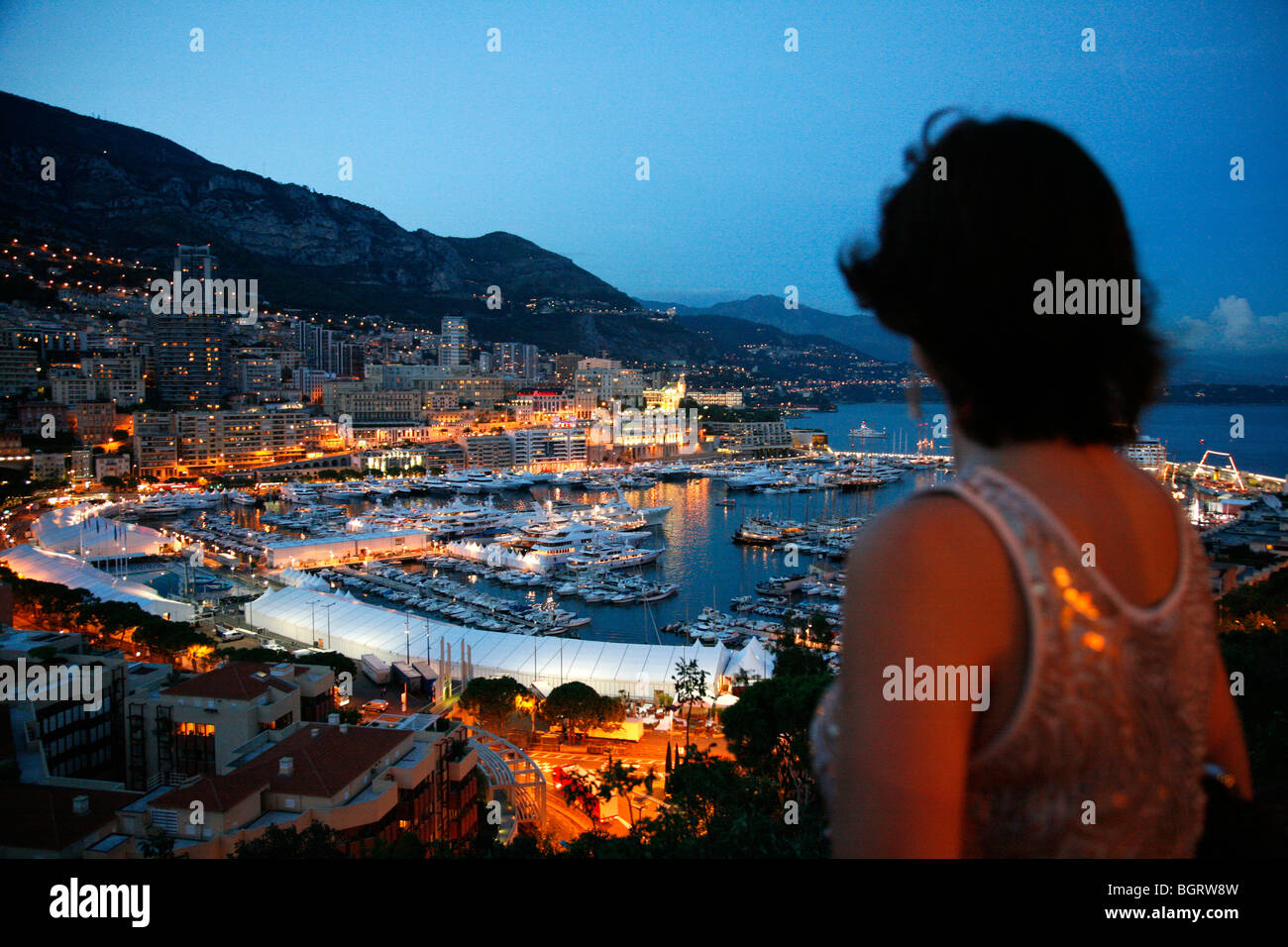 Vista sul porto di Monte Carlo visto dalla roccia, Monaco. Foto Stock