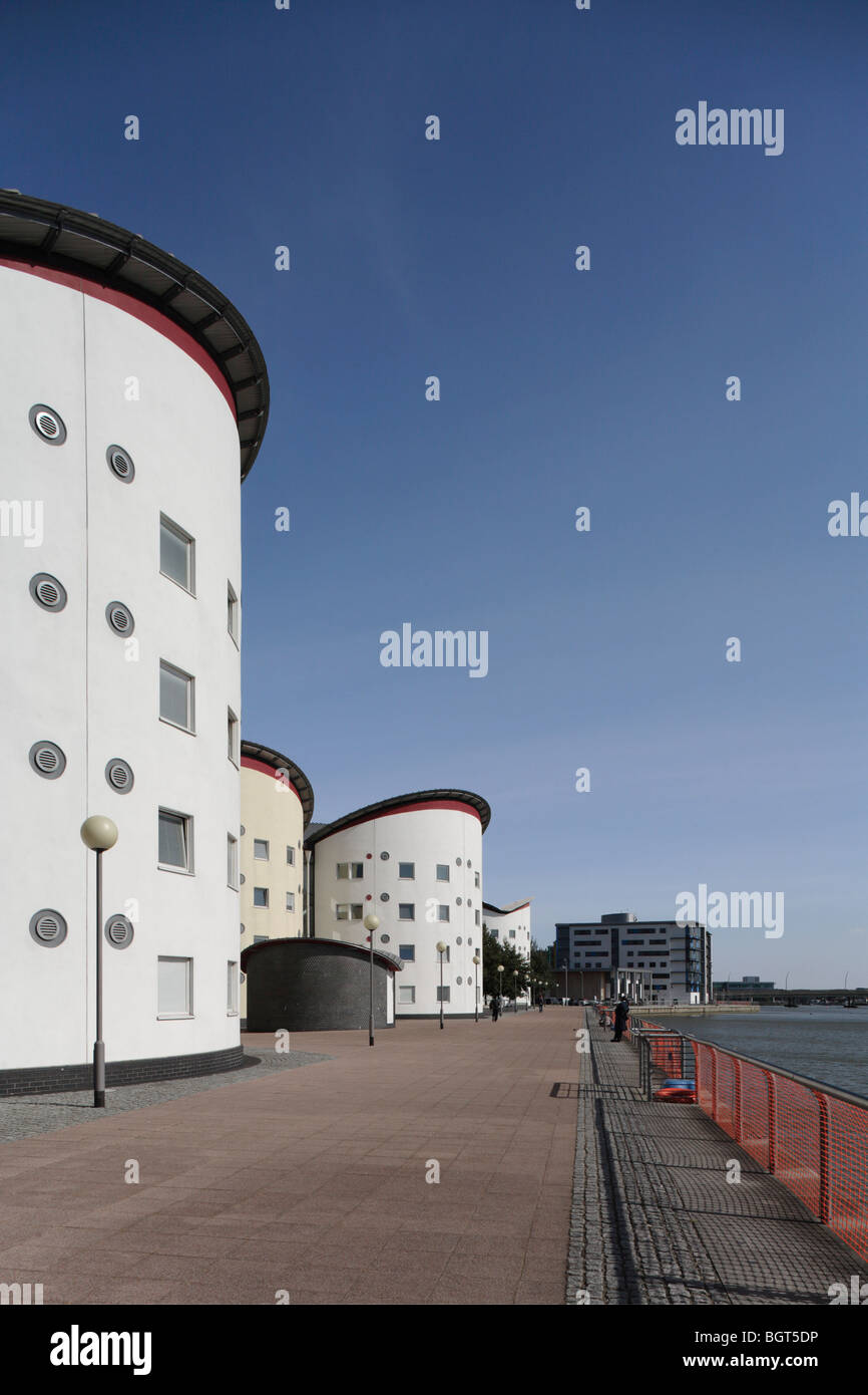 Fusti contenenti studente camere sulla Docklands campus della University of East London Foto Stock