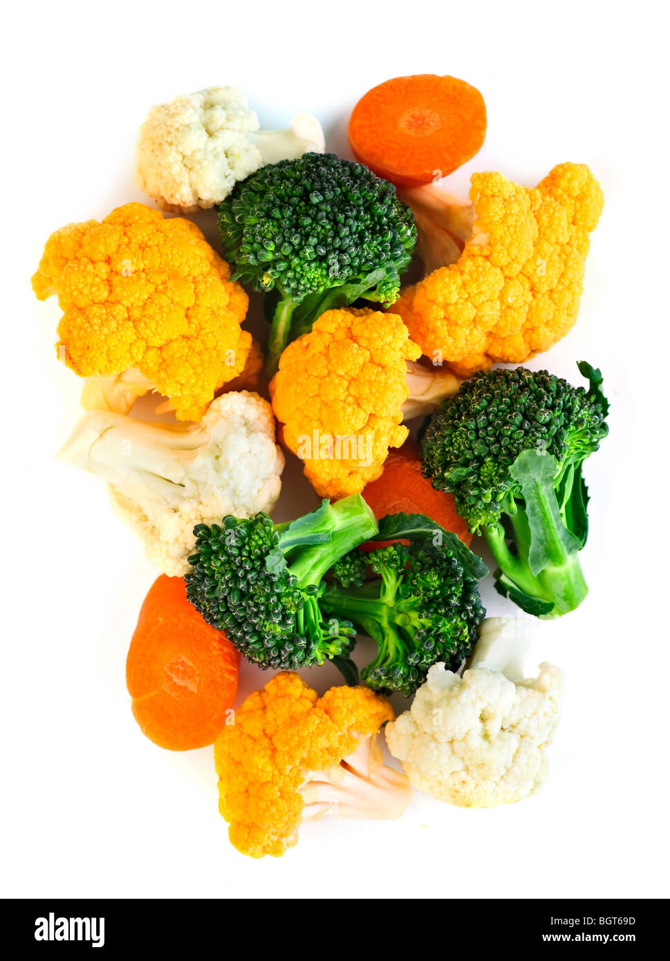 Broccoli Cavolfiori e carote isolati su sfondo bianco Foto Stock