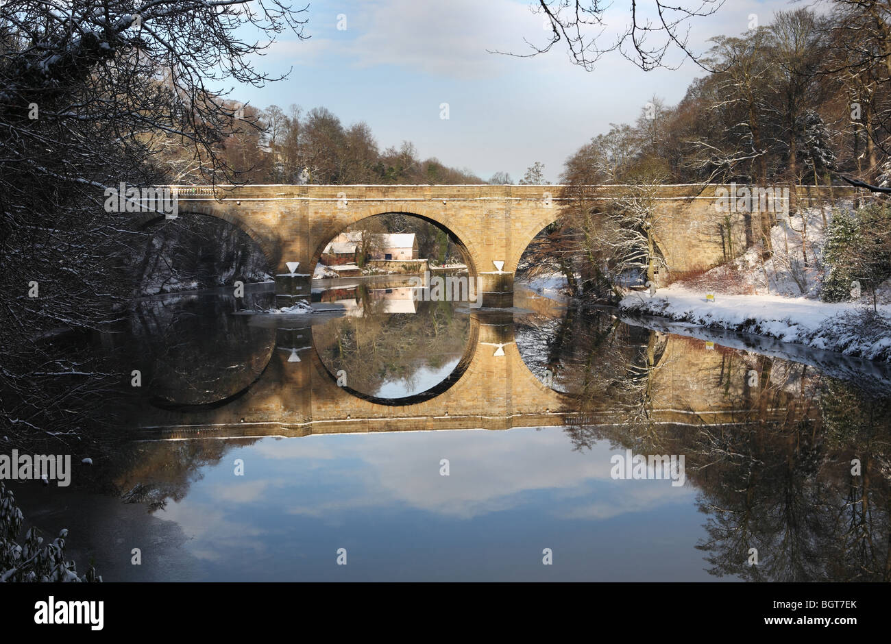 Prebends ponte sopra il fiume usura in Durham, Regno Unito, visto nella stagione invernale Foto Stock