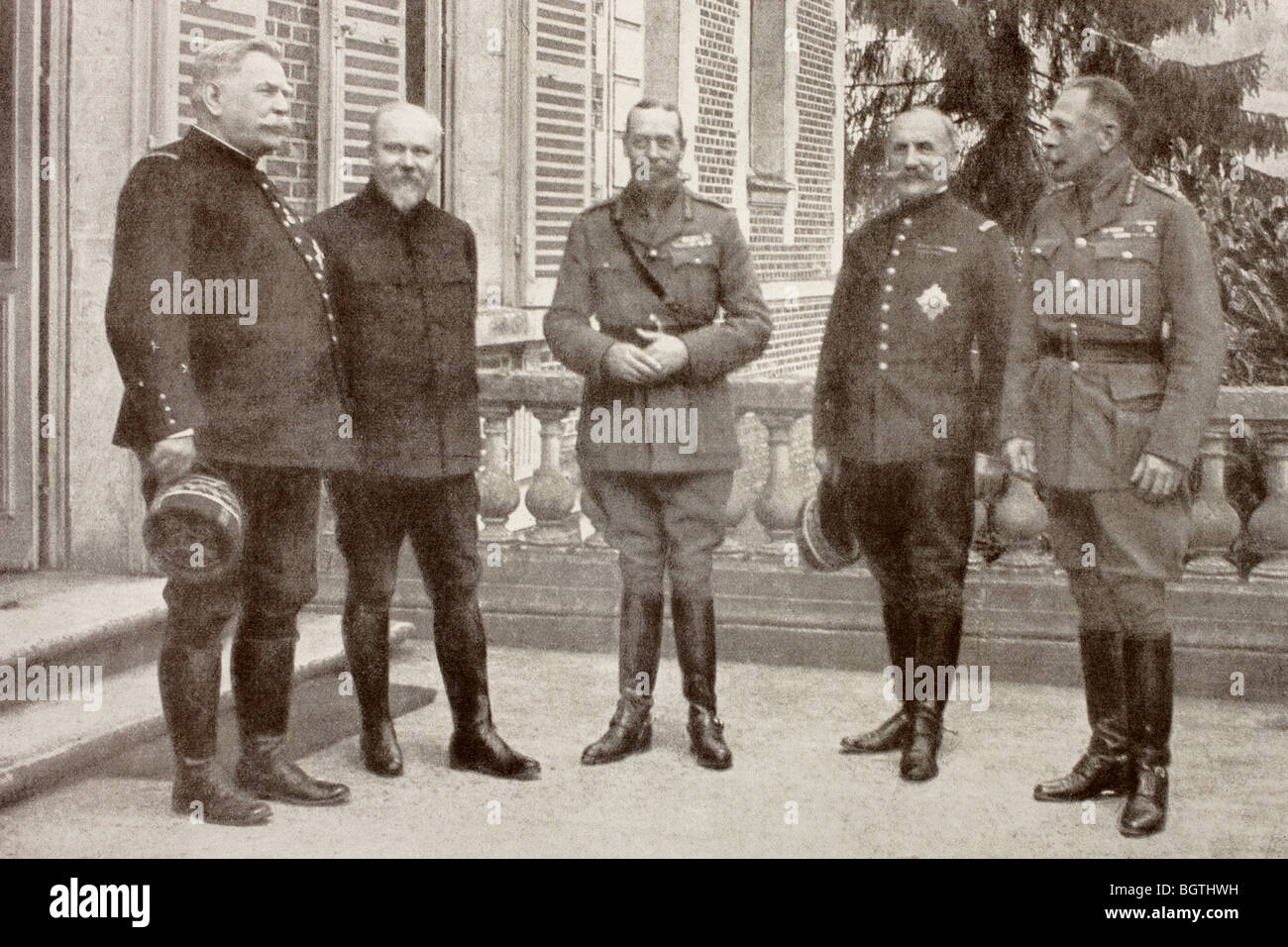 Un incontro presso British Quartier Generale dietro il fronte della Somme in Francia, 1916. Vedere la descrizione per i dettagli. Foto Stock