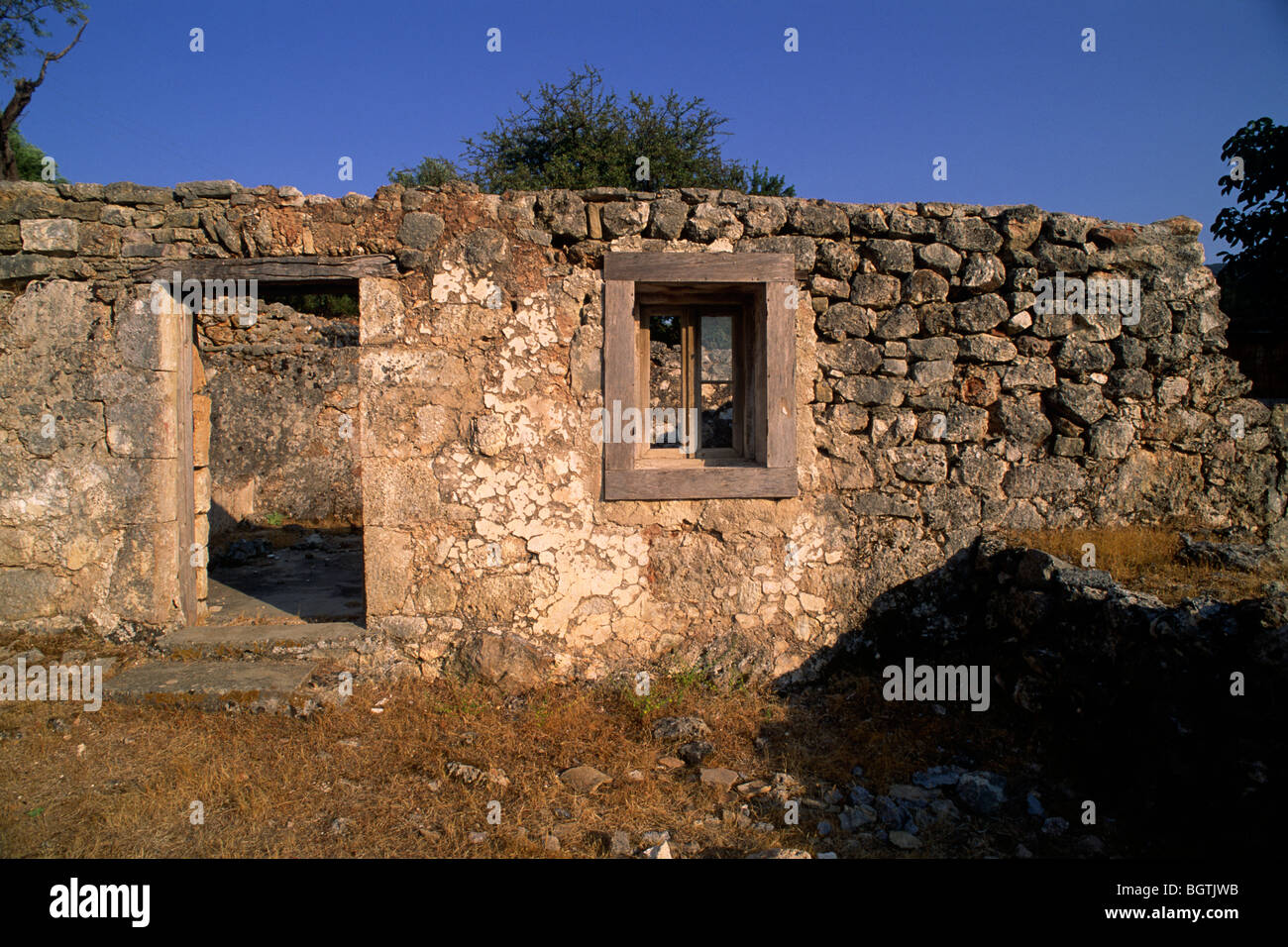 Grecia, Isole Ionie, Cefalonia, villaggio abbandonato di Dihalia Foto Stock
