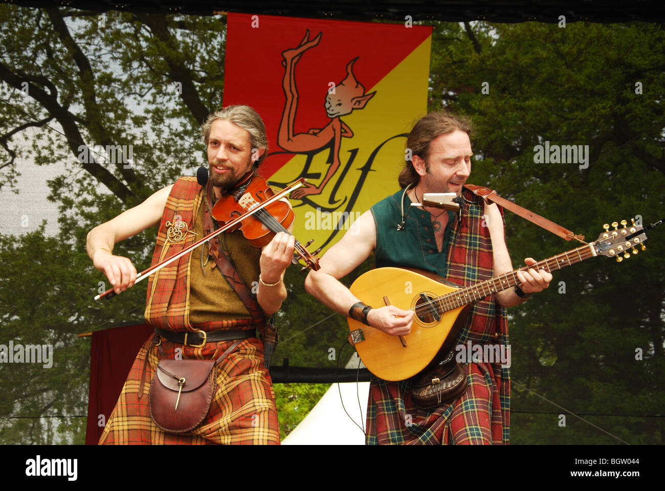 Rapalje, tradizionali olandesi folk band sul palco Foto Stock