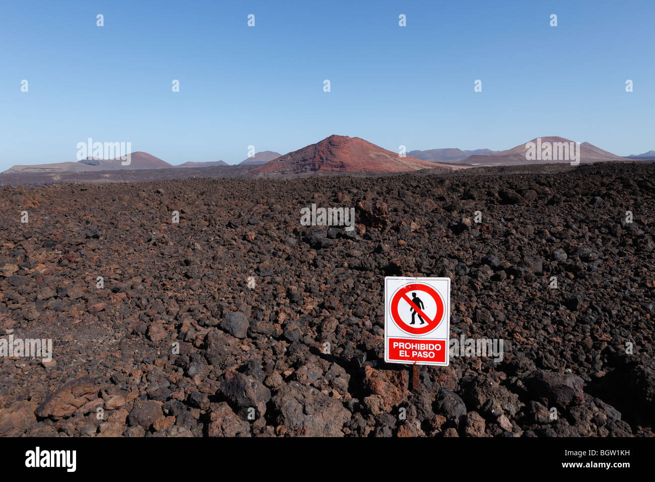 Nessuna voce segno, Prohibito El Paso, Parque Natural de Los Volcanes, Los vulcani Parco Nazionale Vulcani, Lanzarote, Canary Islan Foto Stock
