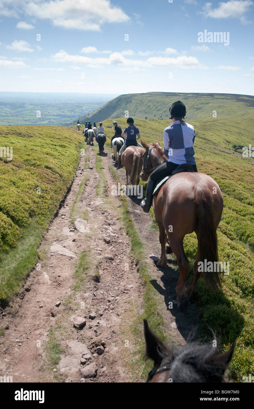 Una escursione a cavallo da Llanthony fino a Offa's Dyke sul confine tra Inghilterra e Galles, Regno Unito Foto Stock