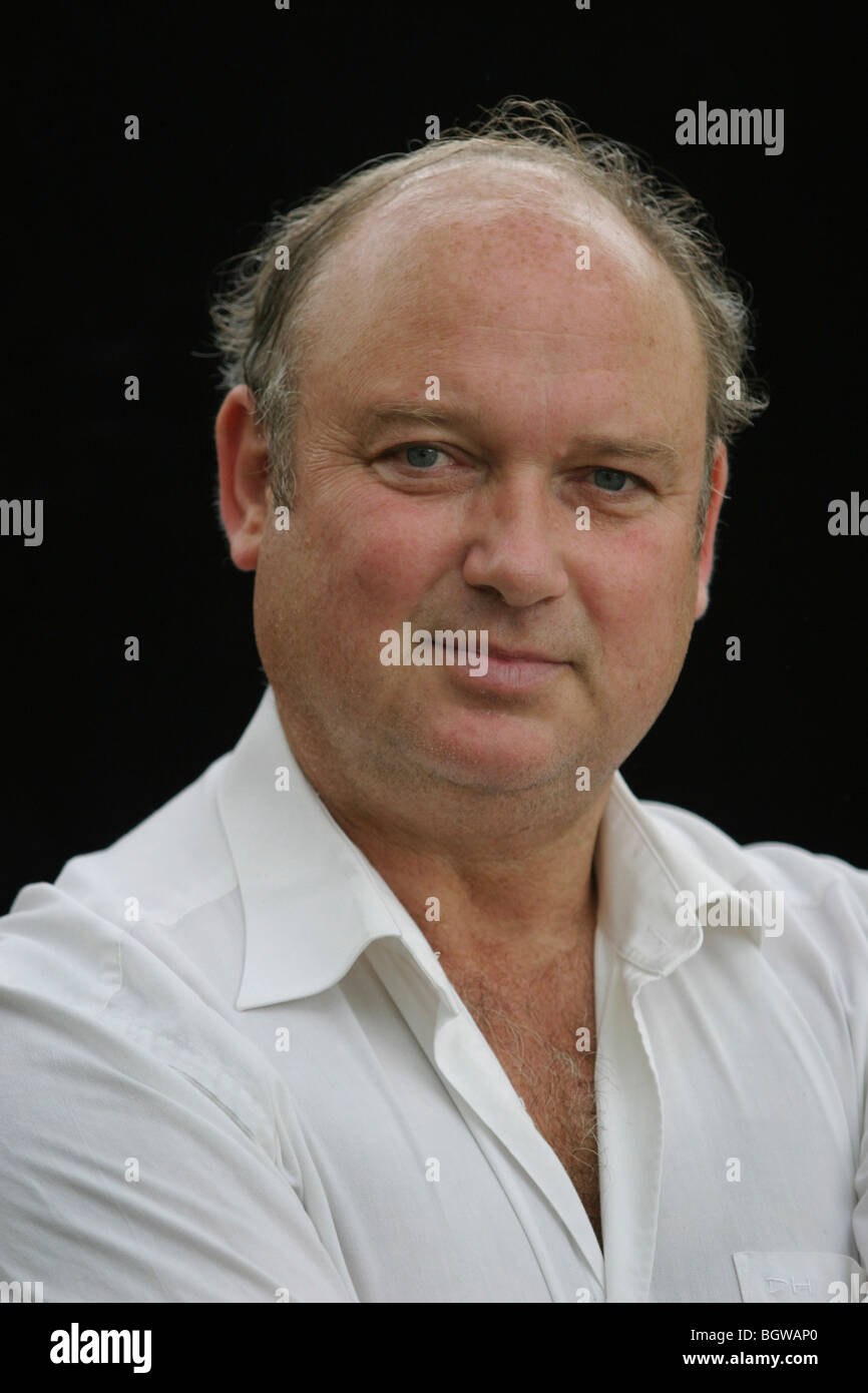 Louis de Bernieres, autore, Edinburgh International Book Festival 2004, Scozia Foto Stock
