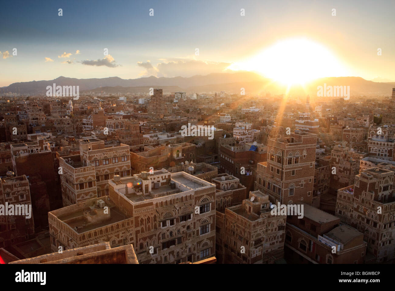 Tramonto sulla Sana'a, Yemen Foto Stock