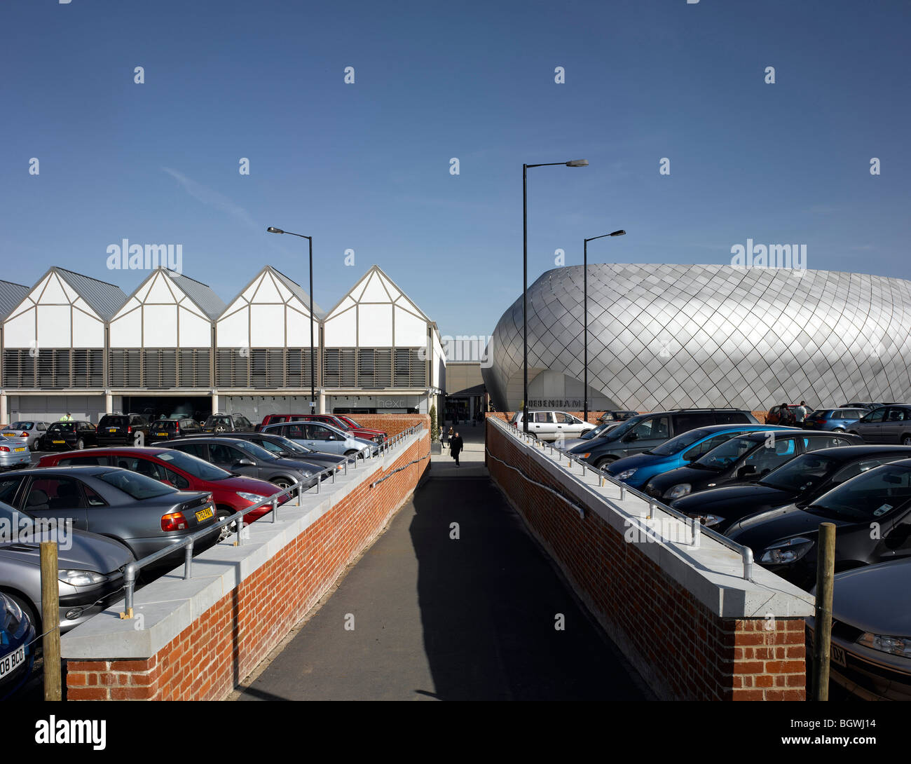 L'Arco centro shopping, Bury St Edmunds, Regno Unito, VERETEC con MICHAEL HOPKINS Foto Stock