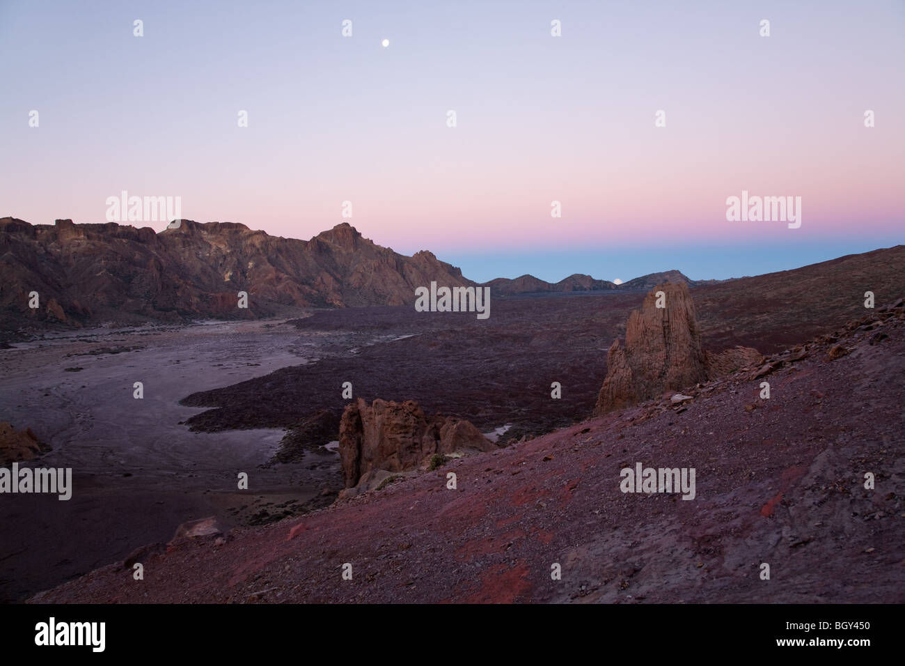Las caldera de Las Cañadas del Teide, dal Roques de García. Tenerife all'alba. Isole Canarie Foto Stock