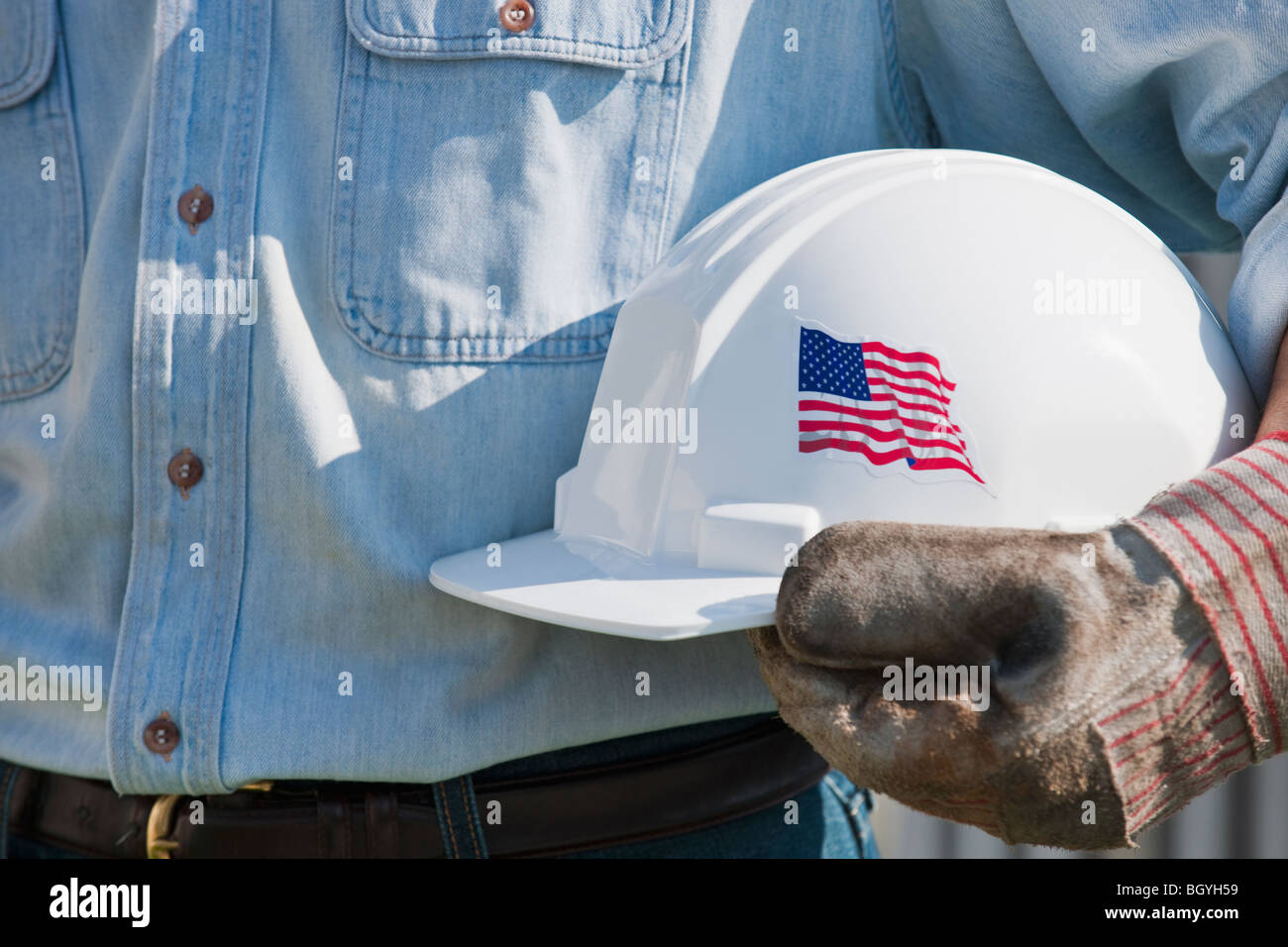 Uomo con Copricapo rigido Foto Stock