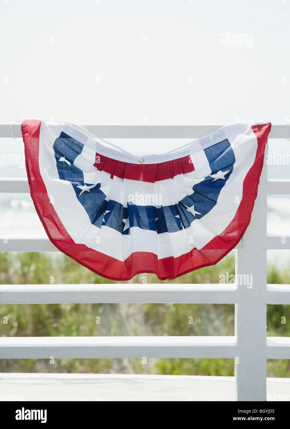 Bandiera americana decorazione sulla recinzione Foto Stock
