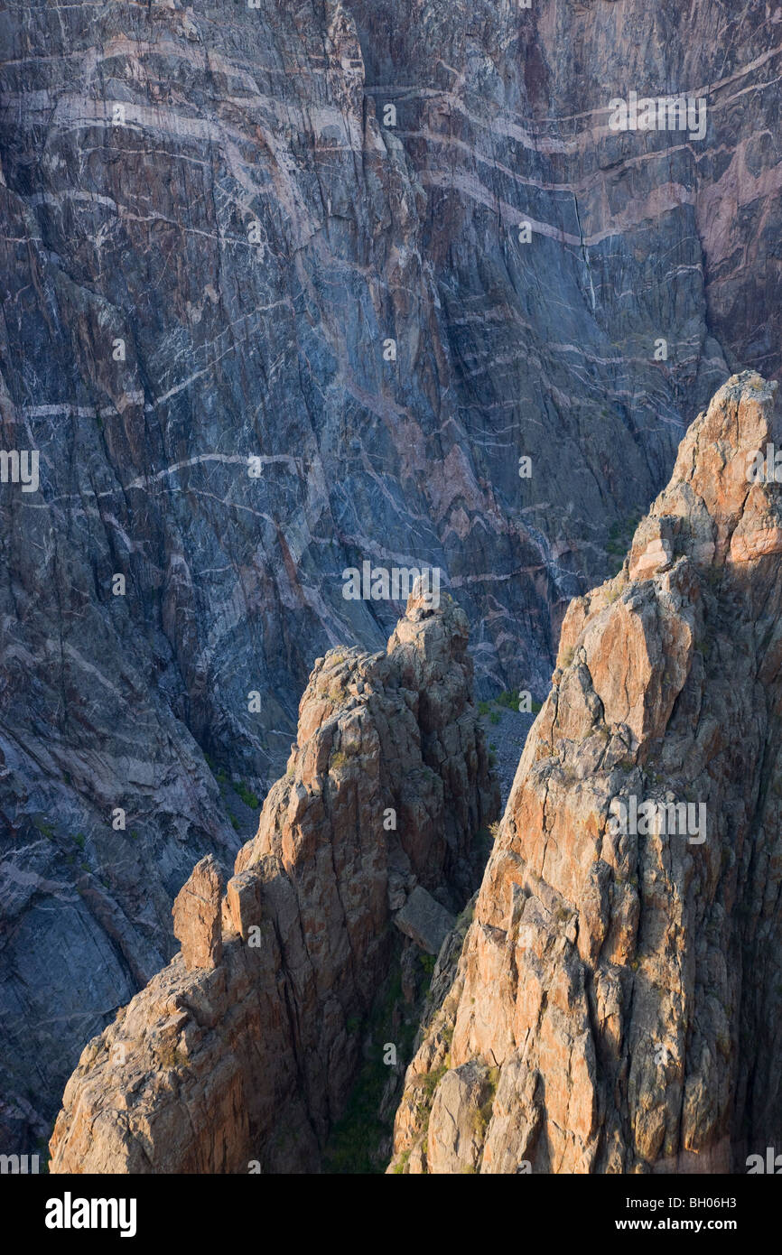 Parete dipinta, Canyon Nero del Parco nazionale del Gunnison, Colorado. Foto Stock