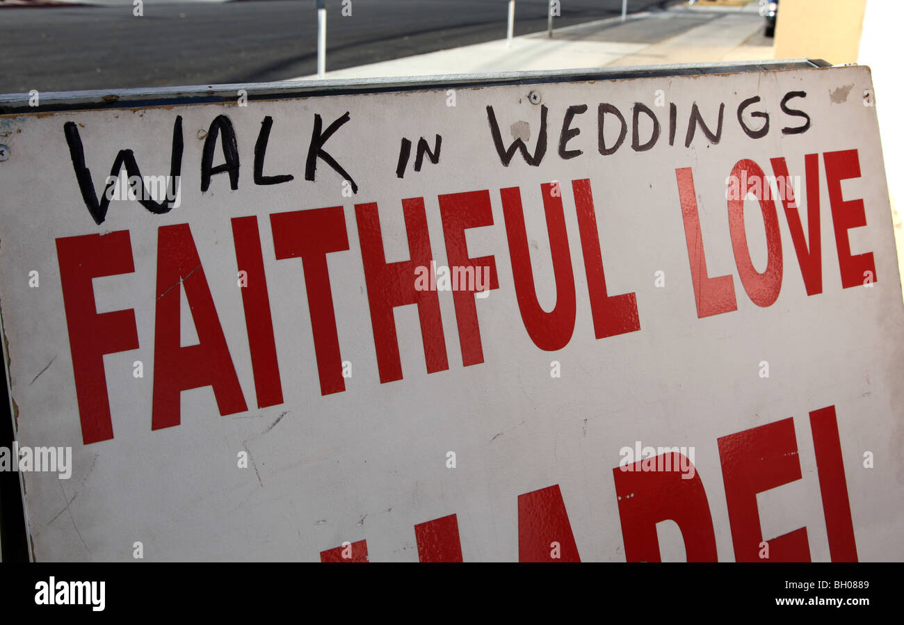 Segno per camminare in Matrimonio in Cappella di Las Vegas, Nevada, STATI UNITI D'AMERICA Foto Stock