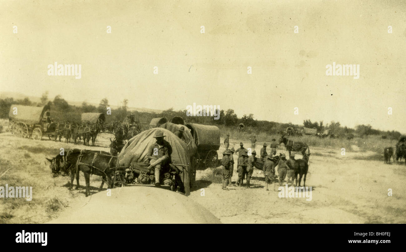 Vagone treno porta materiali di consumo. Stati Uniti Cavalleggeri lungo il confine messicano Foto Stock