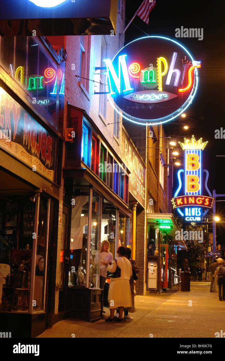 Memphis, TN, Tennessee, Downtown, Beale Street, sera, il quartiere del divertimento, insegne al neon Foto Stock