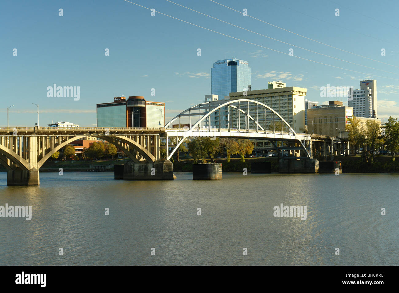 Little Rock, AR, Arkansas, Arkansas River, skyline del centro Foto Stock