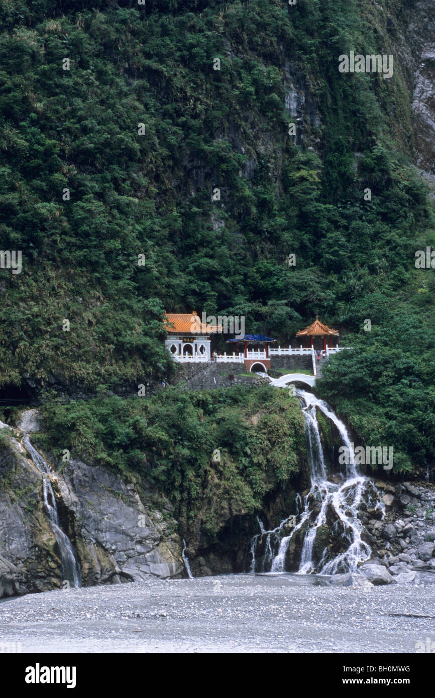 Changchun Santuario, Taroko National Park, Hualien County, Taiwan orientale, Taiwan R.O.C. Foto Stock