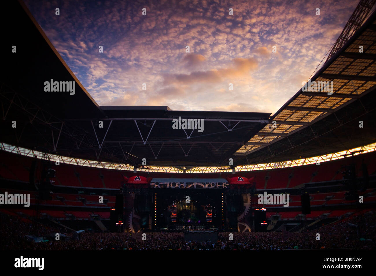 Lo stadio di Wembley dal retro, AC/DC concerto, 27 giugno 2009 Foto Stock
