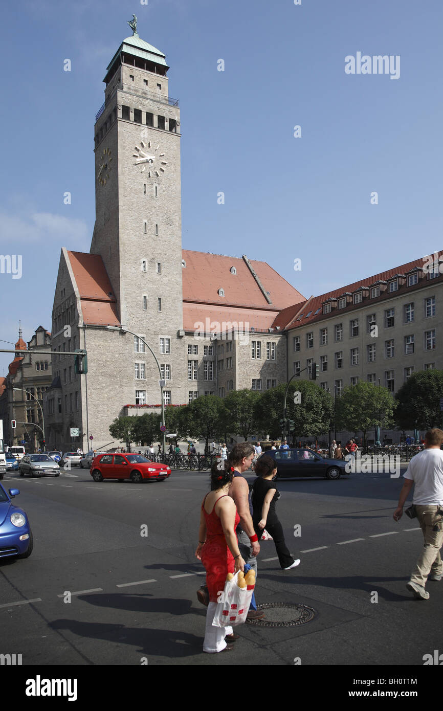 Berlin Neukoelln Rathaus Karl Marx Strasse Street Town Hall Foto Stock